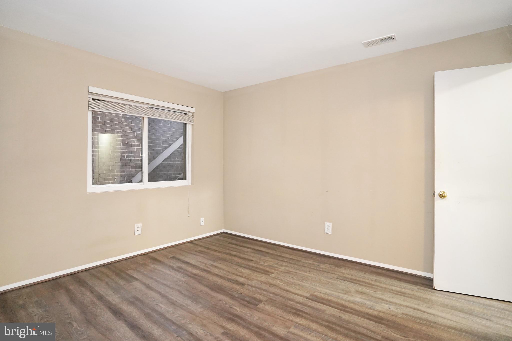 THE WESTERLIES - Residential Lease