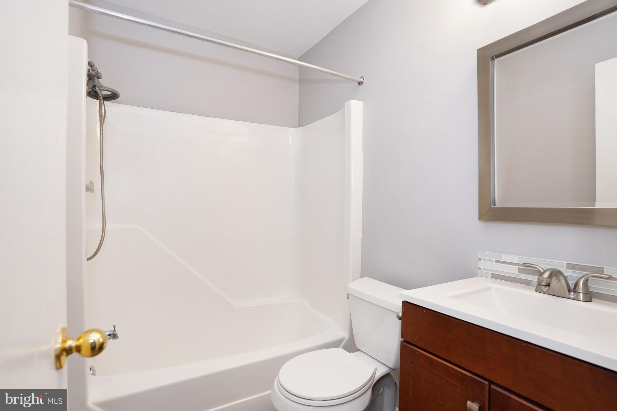 THE WESTERLIES - Residential Lease