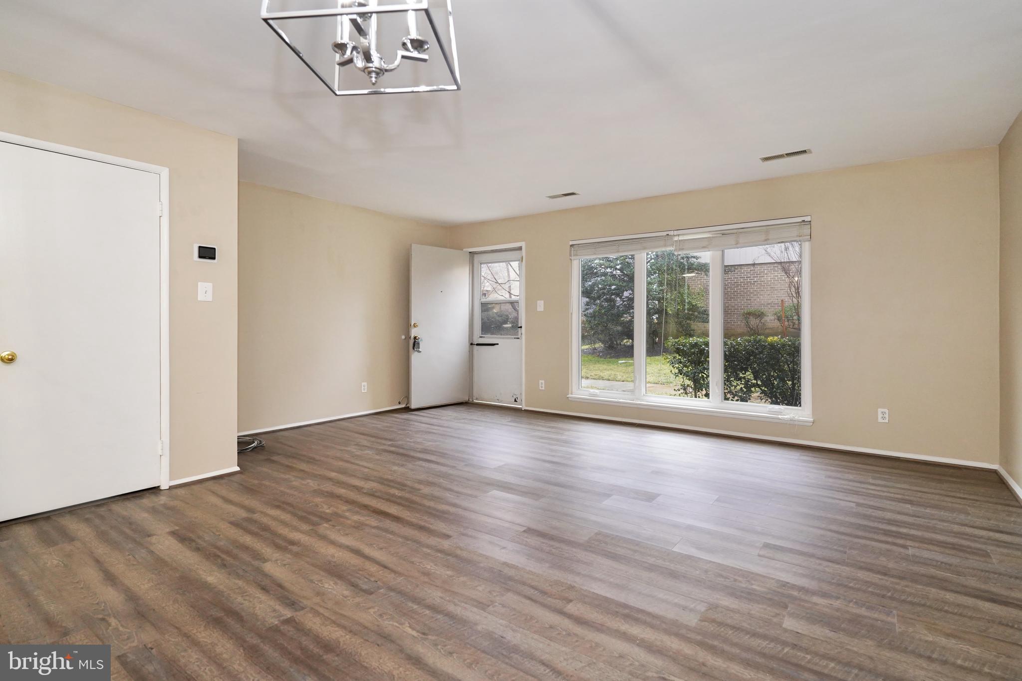 THE WESTERLIES - Residential Lease