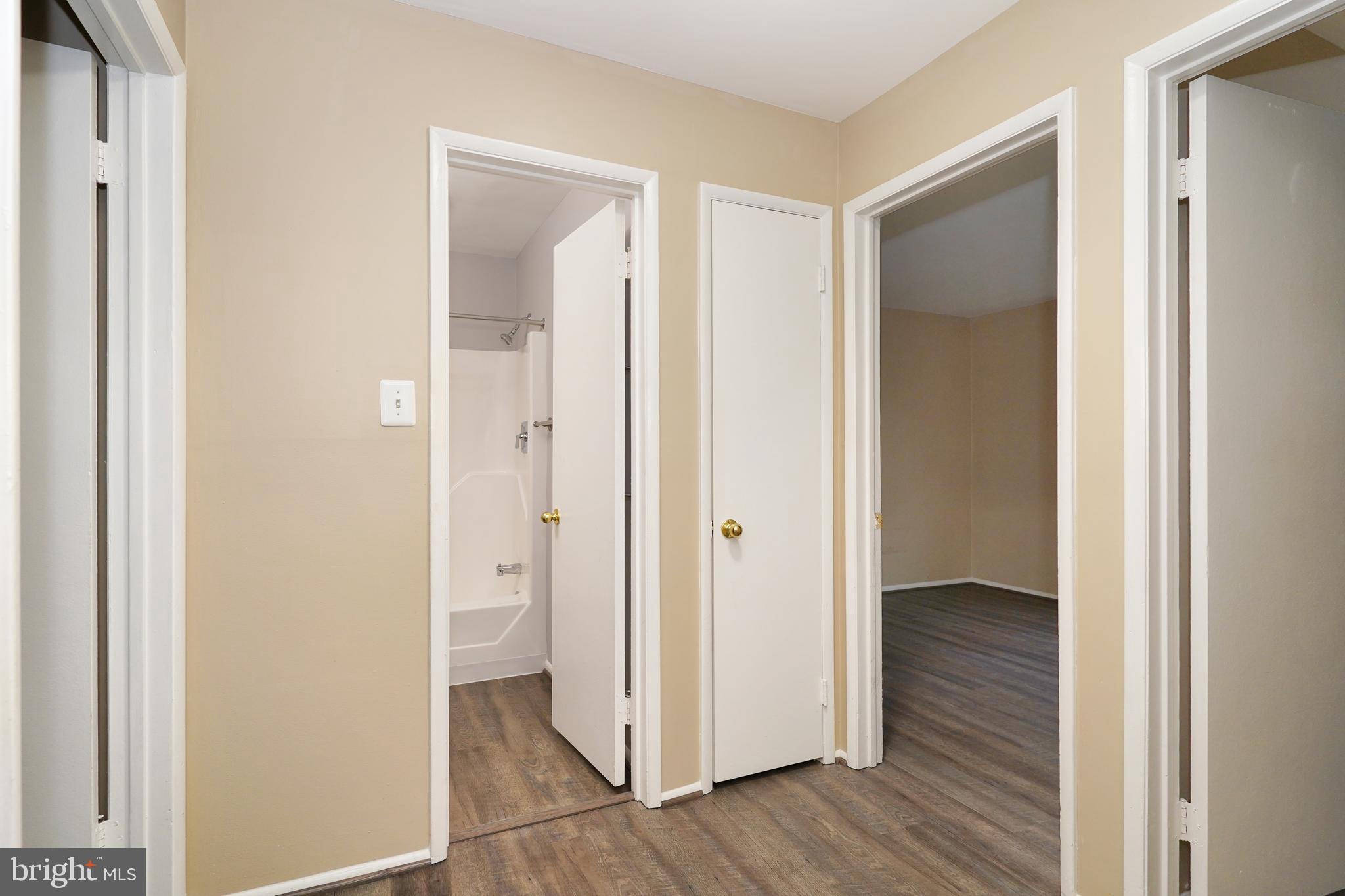 THE WESTERLIES - Residential Lease