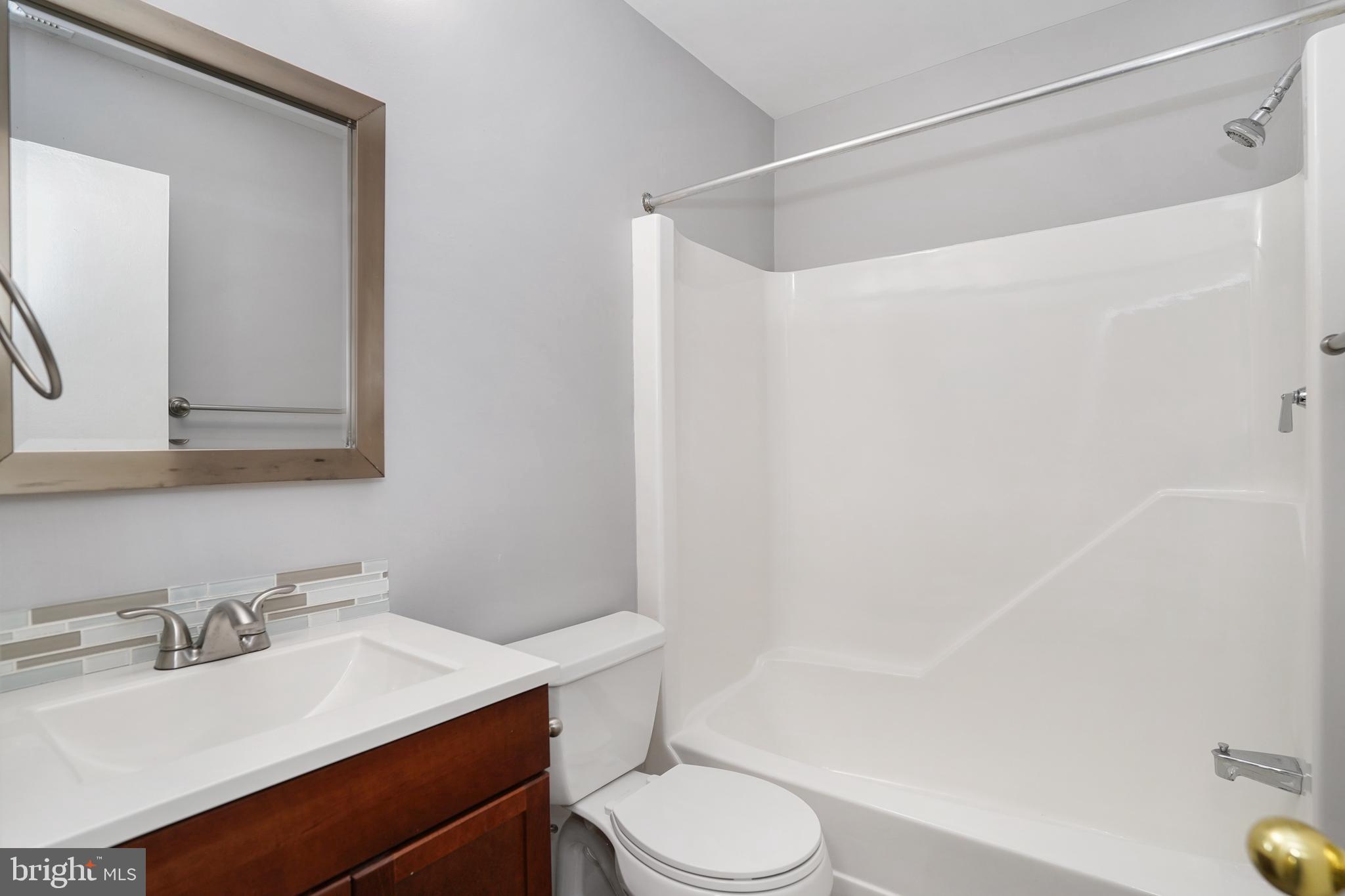 THE WESTERLIES - Residential Lease