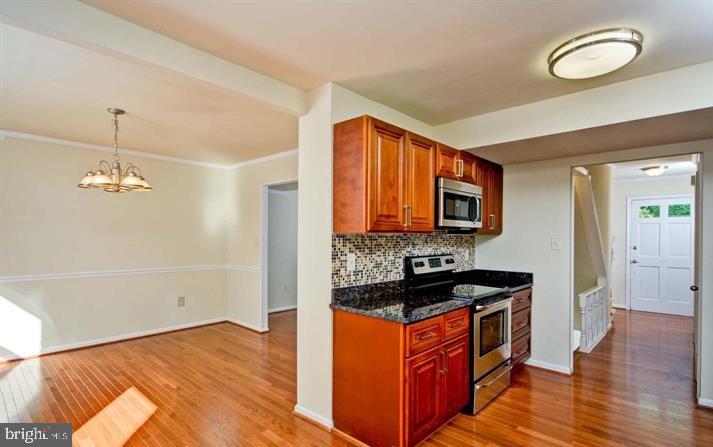 TOWNES OF ORANGE HUNT - Residential Lease