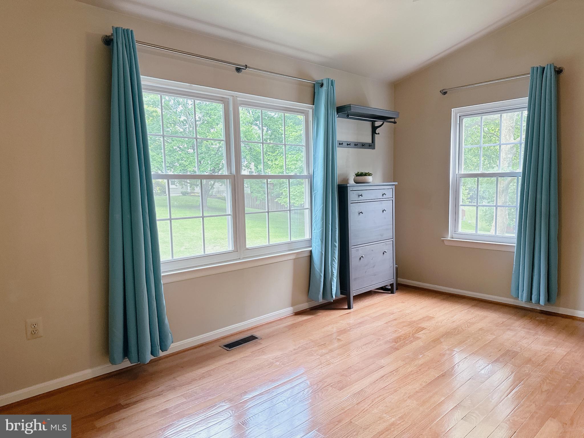 MONTCLAIR ST4 - Residential Lease