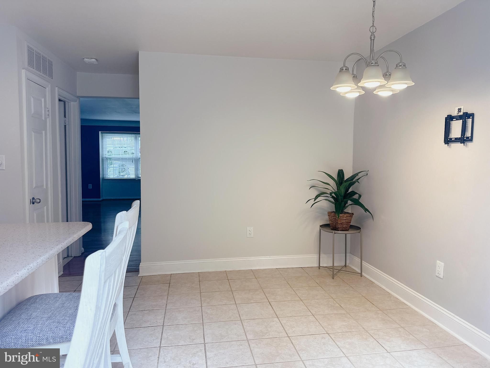 MONTCLAIR ST4 - Residential Lease