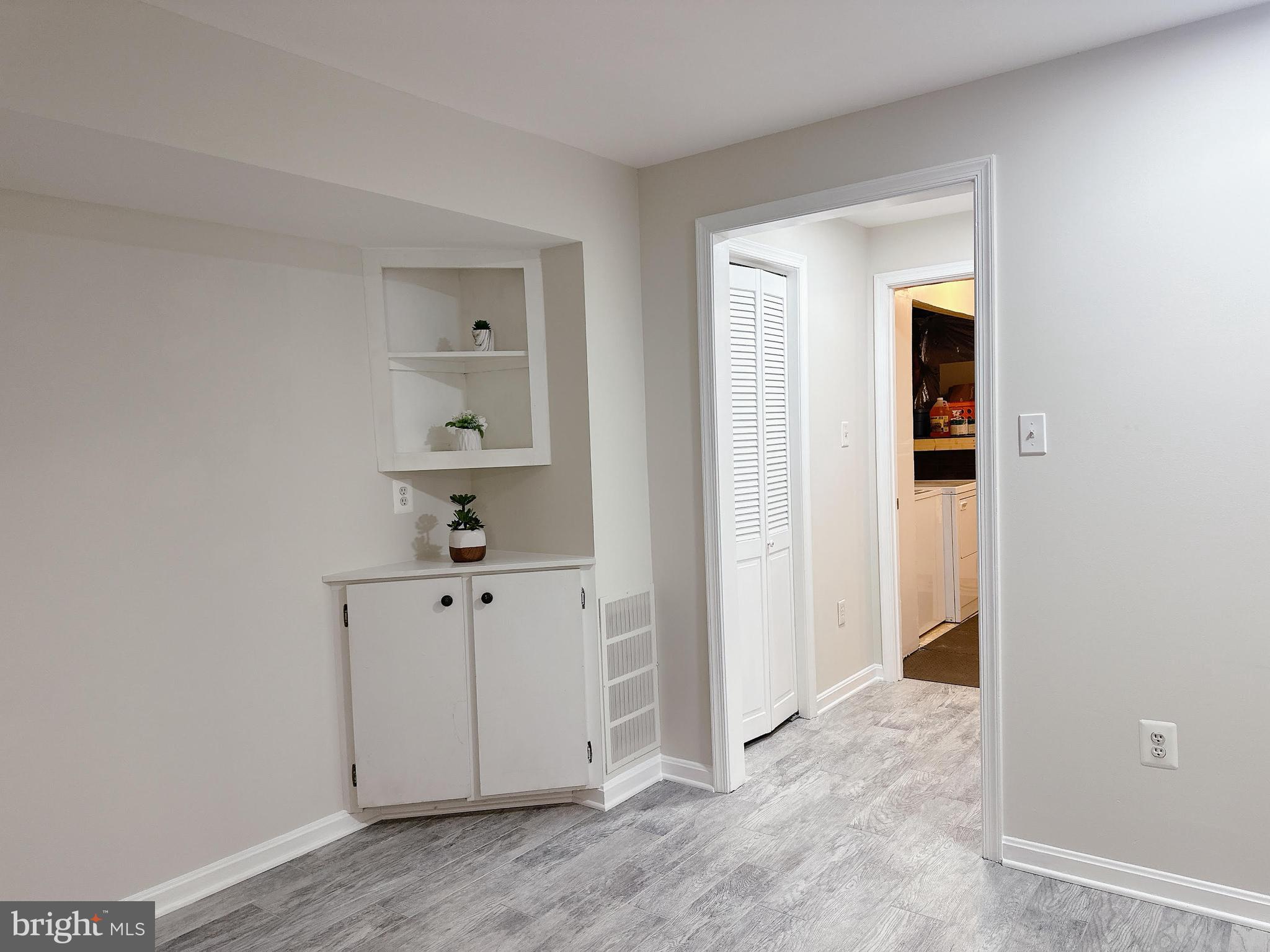 MONTCLAIR ST4 - Residential Lease