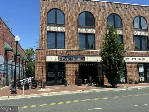 Photo of 754 Elden Street, HERNDON, VA 20170 (MLS # VAFX2334868)