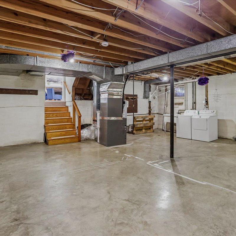 BRADLEY HILLS - Residential