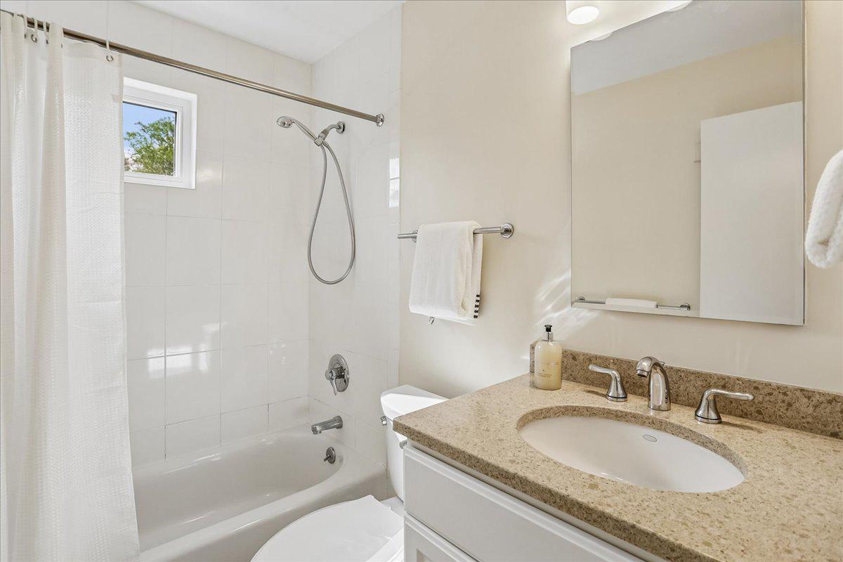 BRADLEY HILLS - Residential