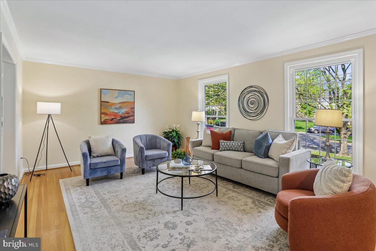 BRADLEY HILLS - Residential