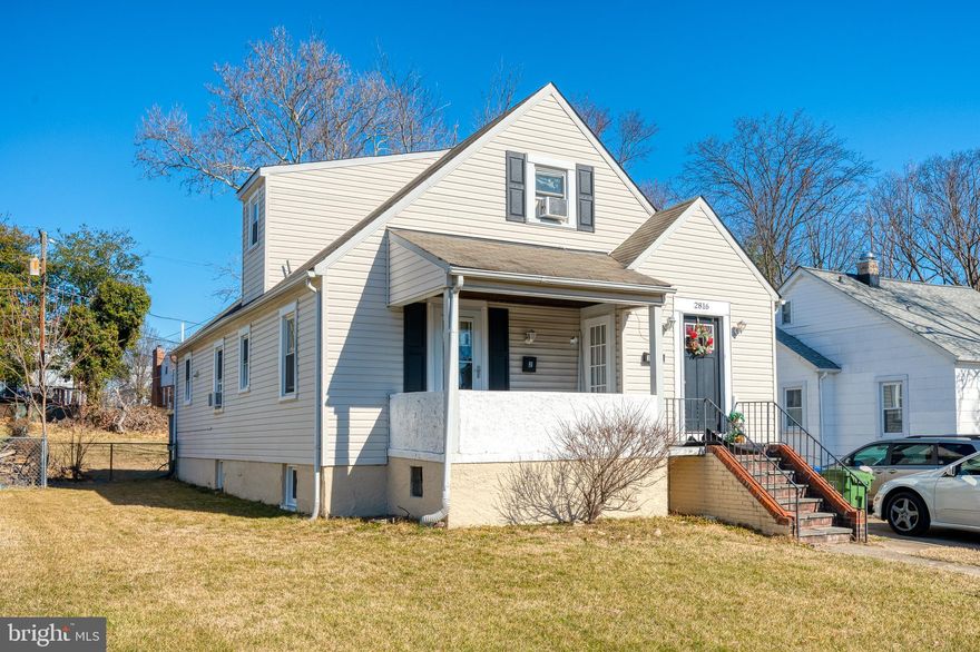 INVESTMENT OPPORTUNITY -  2 UNIT HOME REMODELED IN 2019.  Main house has 3 bedrooms upstairs with a half bath and full bath in lower level.  2nd unit is one level and has 1 bedroom and 1 full bath.  It can either be rented (currently has a yearly lease) or be used as in-law suite.