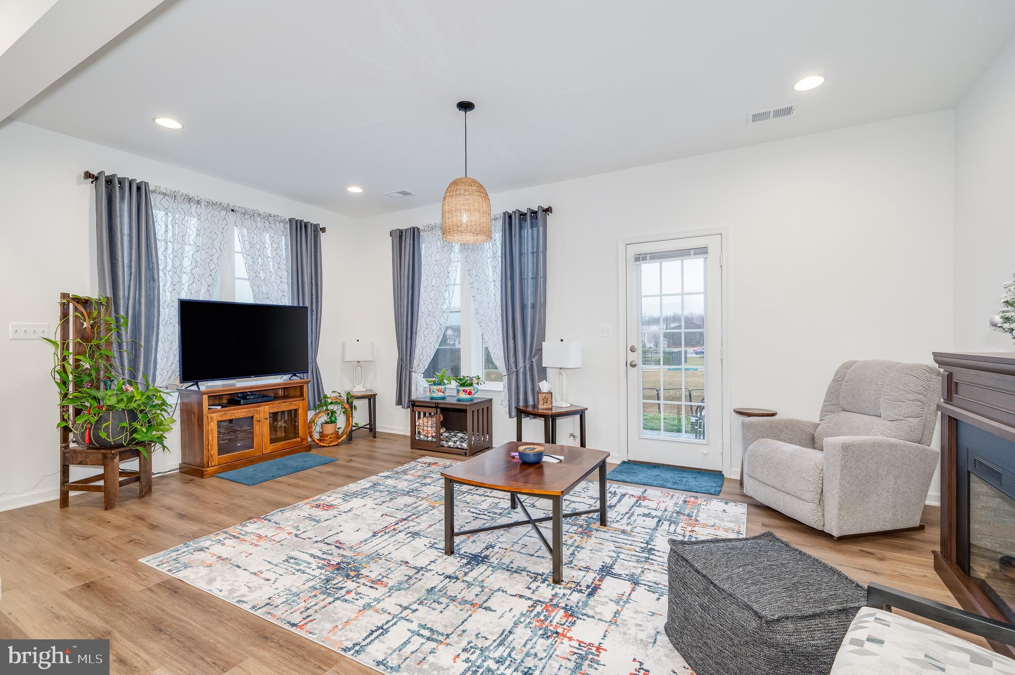 MARTINSBURG STATION - Residential