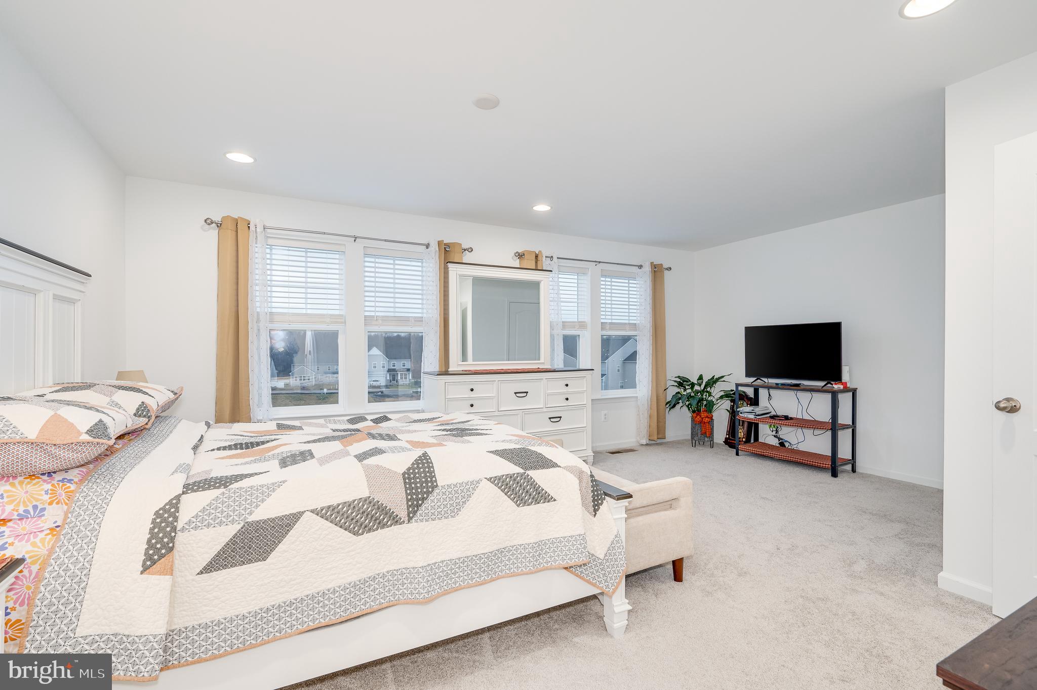 MARTINSBURG STATION - Residential