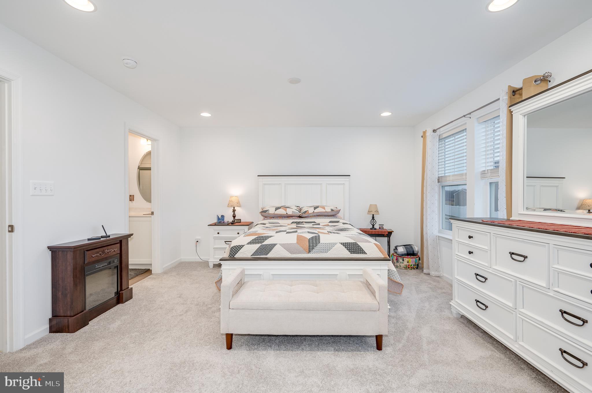 MARTINSBURG STATION - Residential