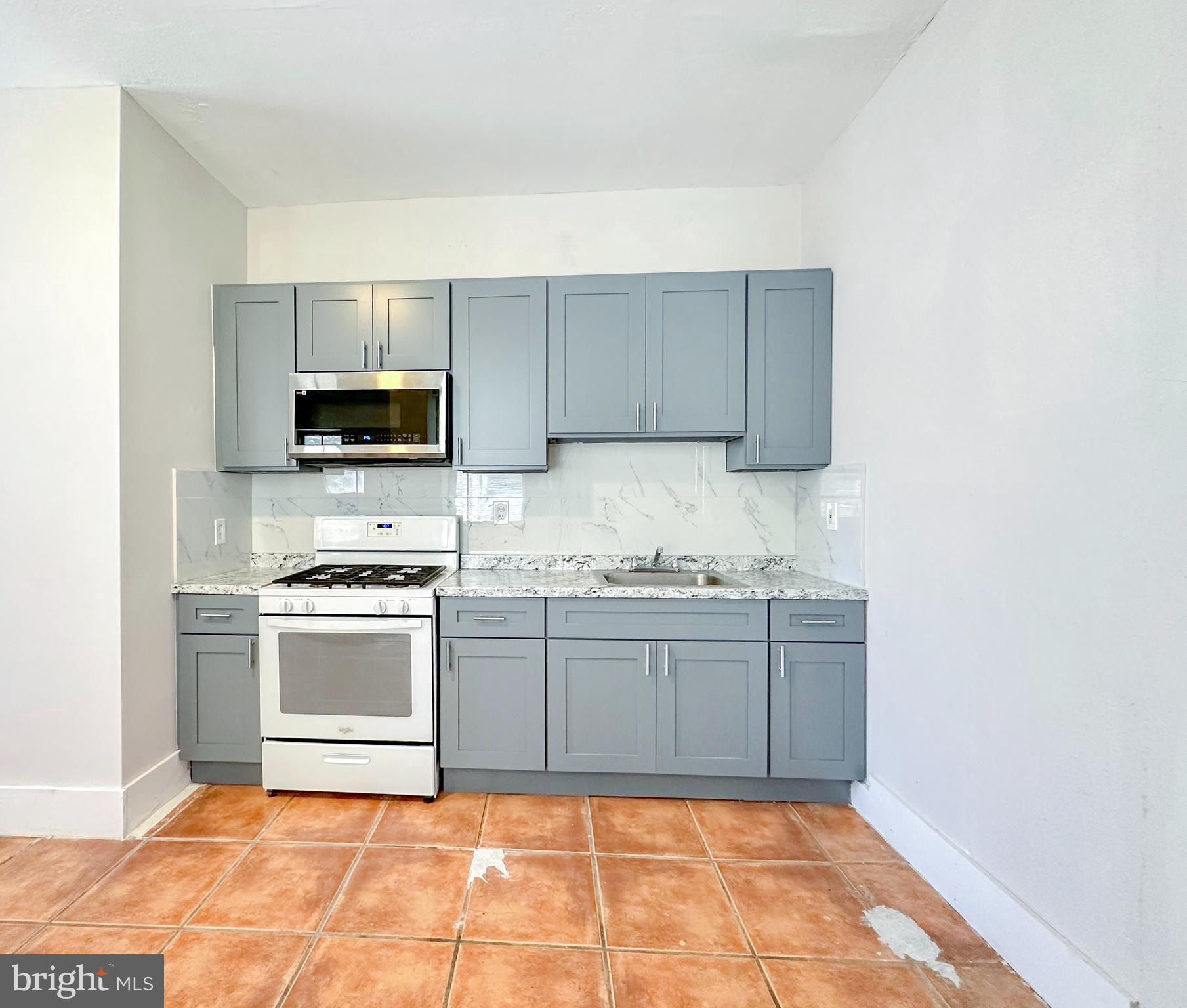 PHILADELPHIA (SOUTHWEST) - Residential