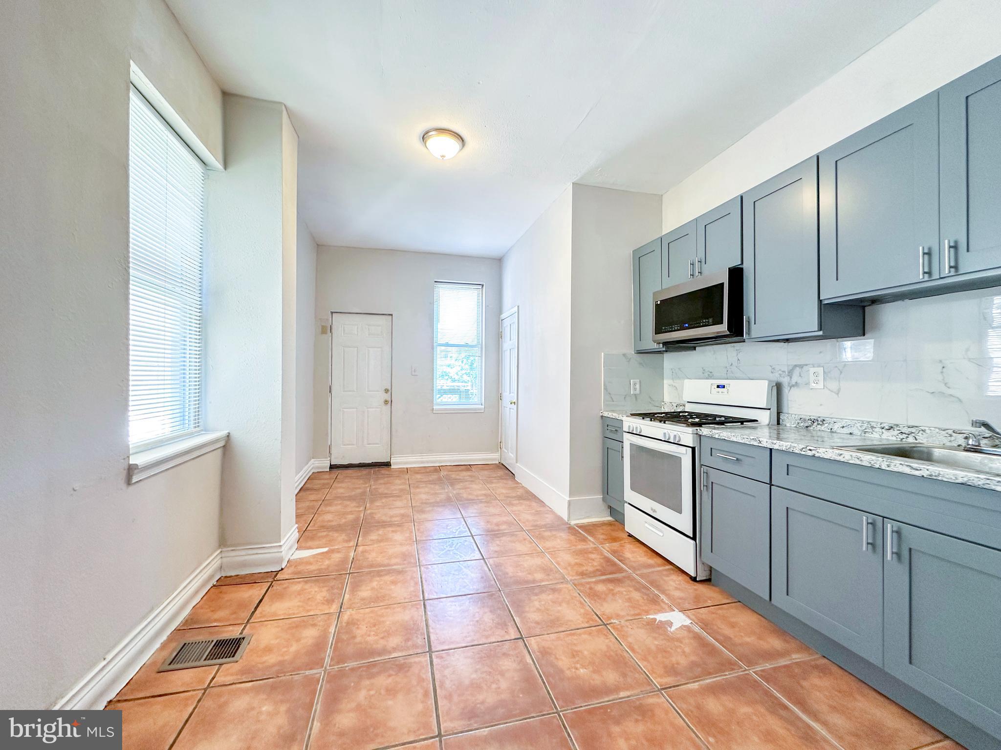 PHILADELPHIA (SOUTHWEST) - Residential