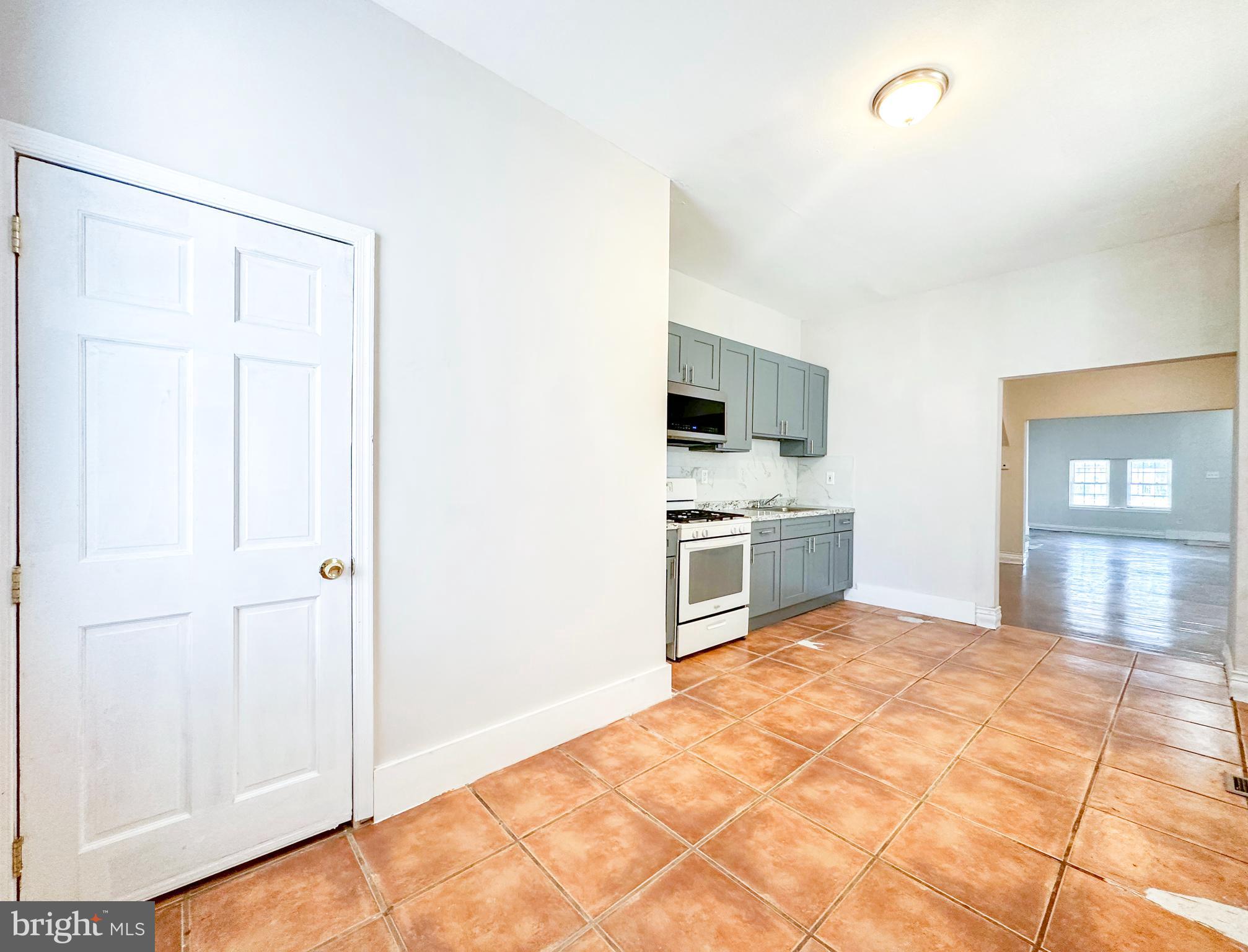 PHILADELPHIA (SOUTHWEST) - Residential