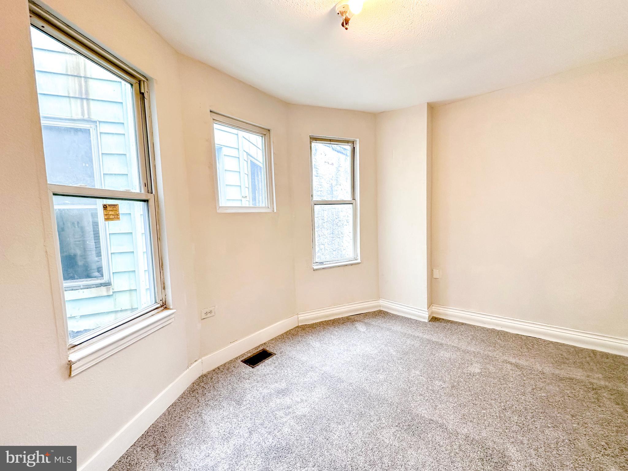 PHILADELPHIA (SOUTHWEST) - Residential