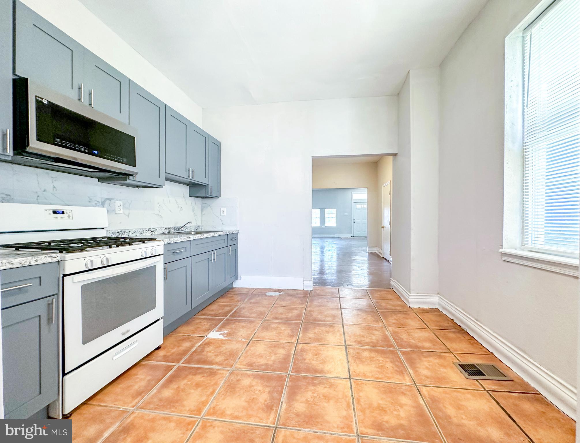 PHILADELPHIA (SOUTHWEST) - Residential