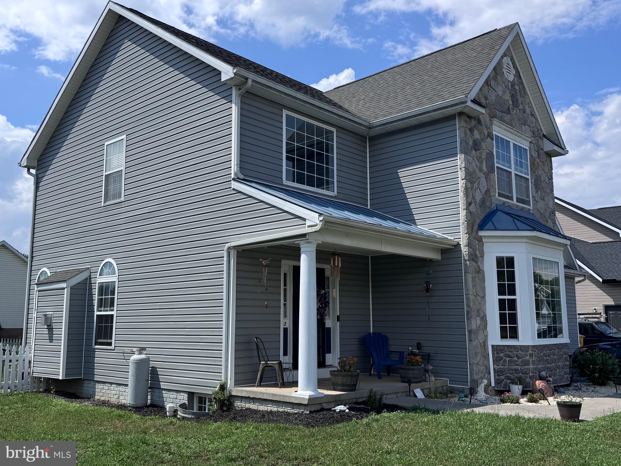 13 WREN STREET N