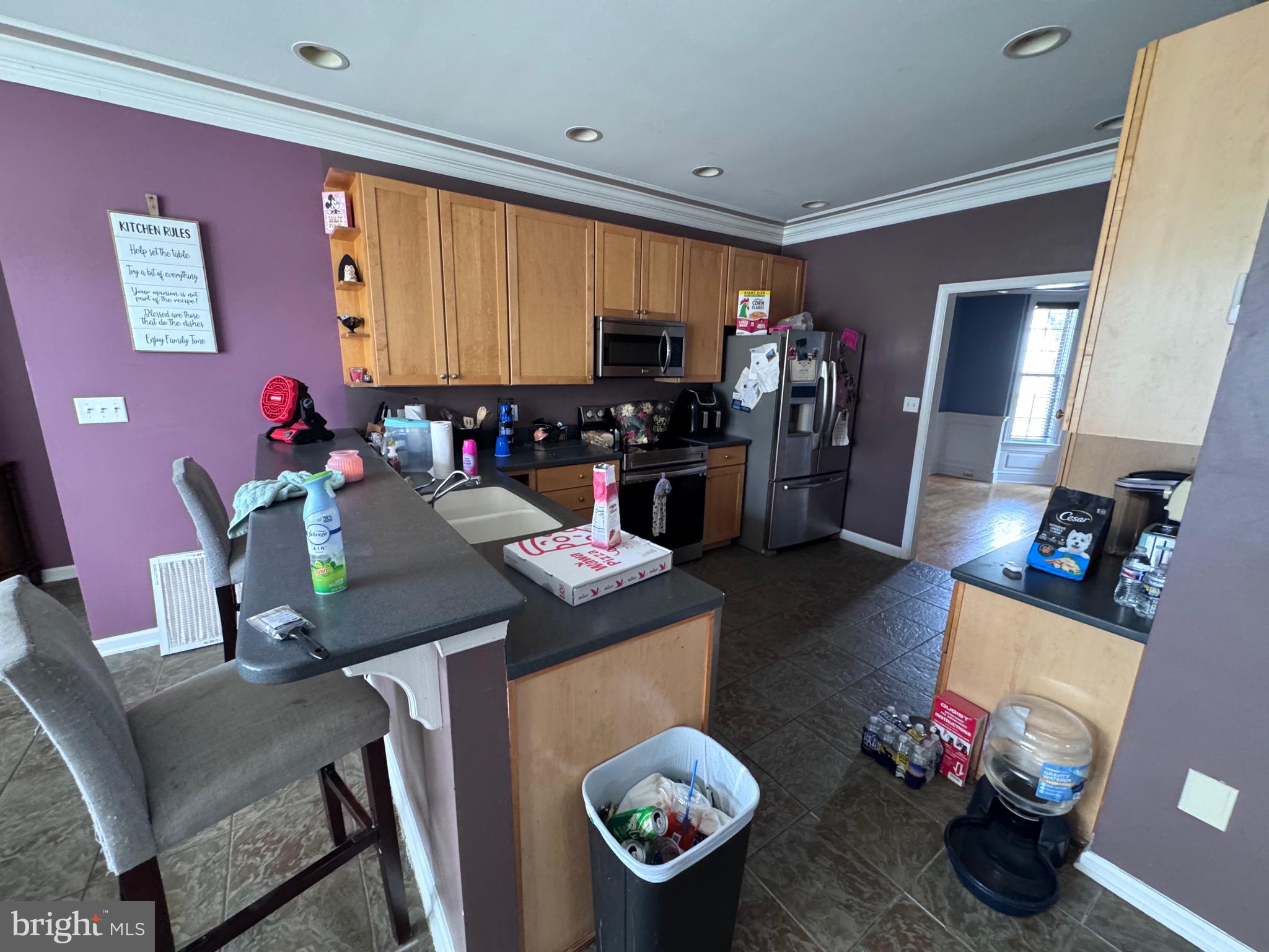 13 WREN STREET N