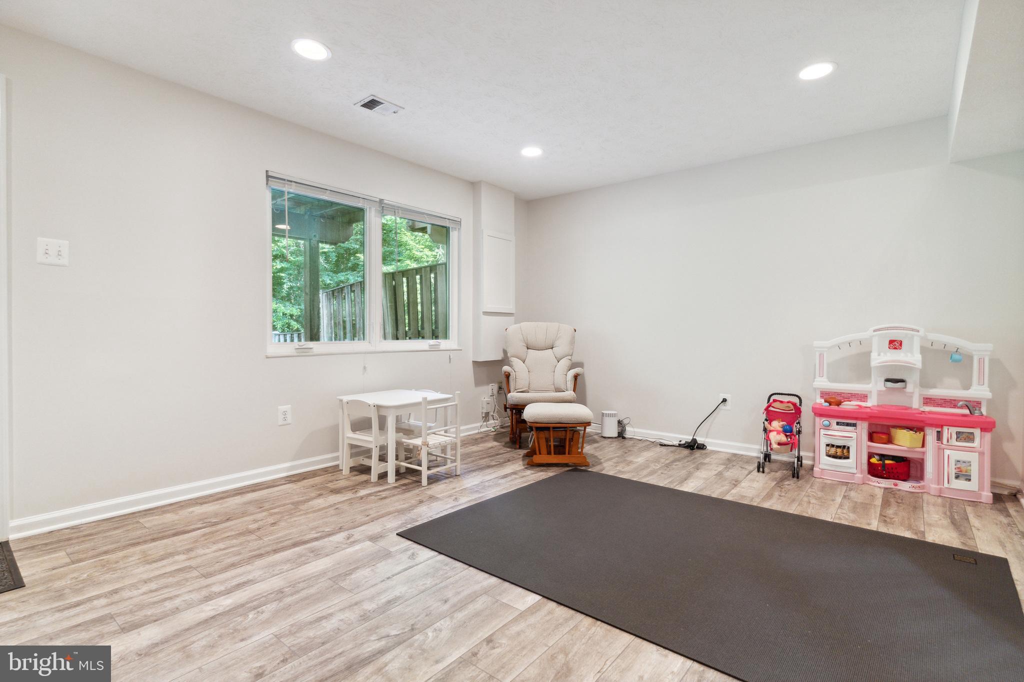 SUMMIT WALK - Residential