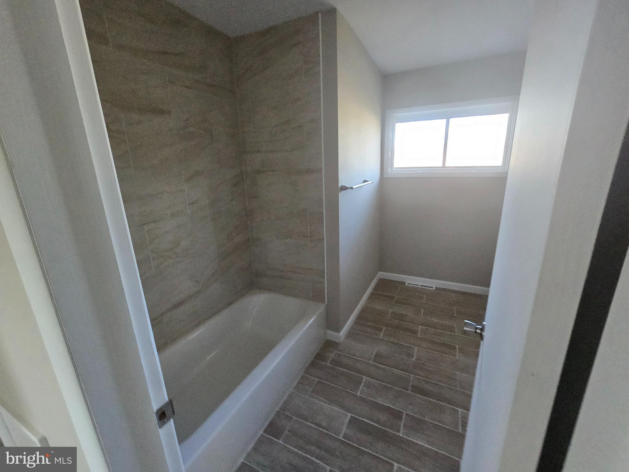 GREENBERRY HILLS - Residential