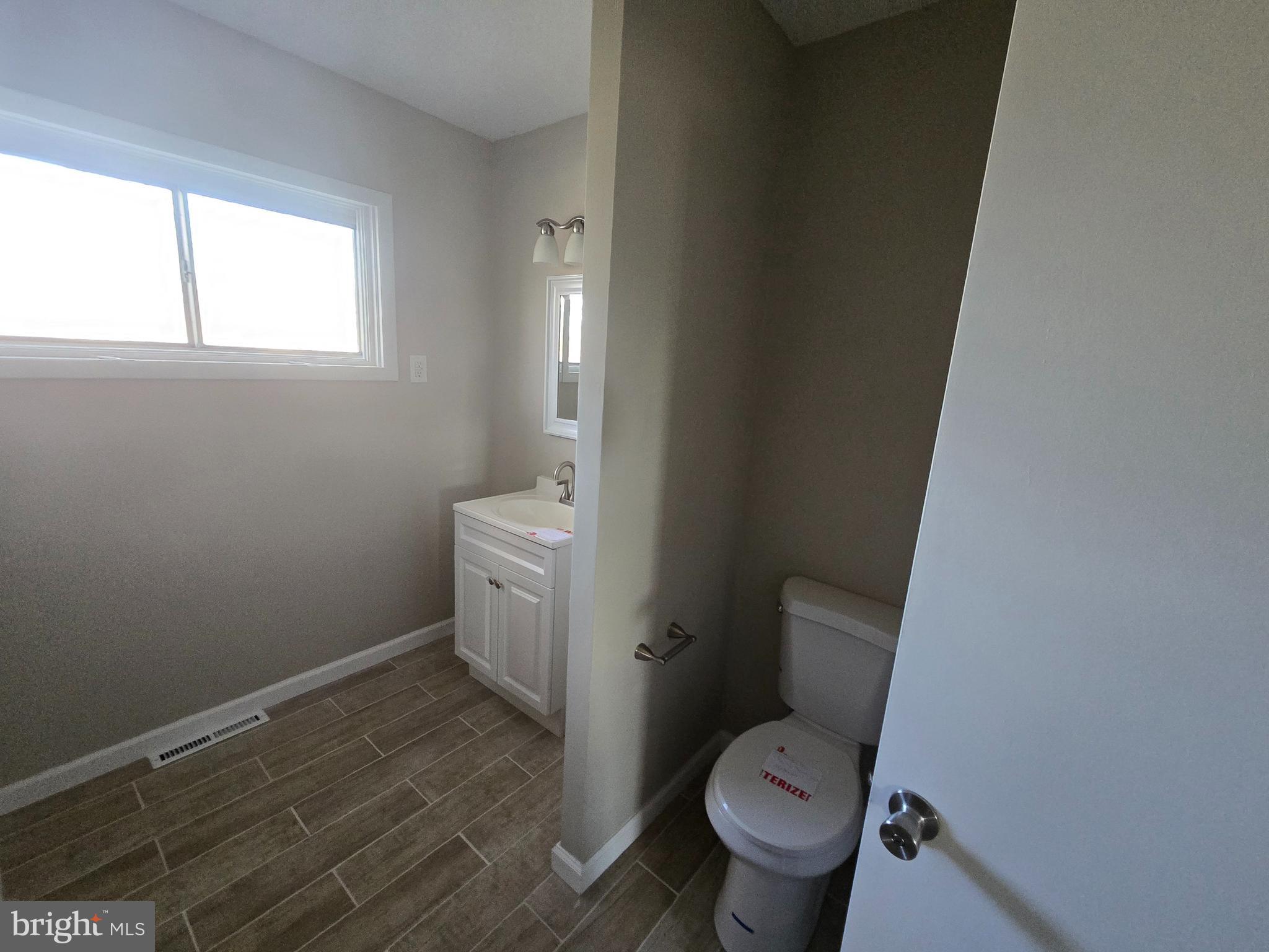 GREENBERRY HILLS - Residential