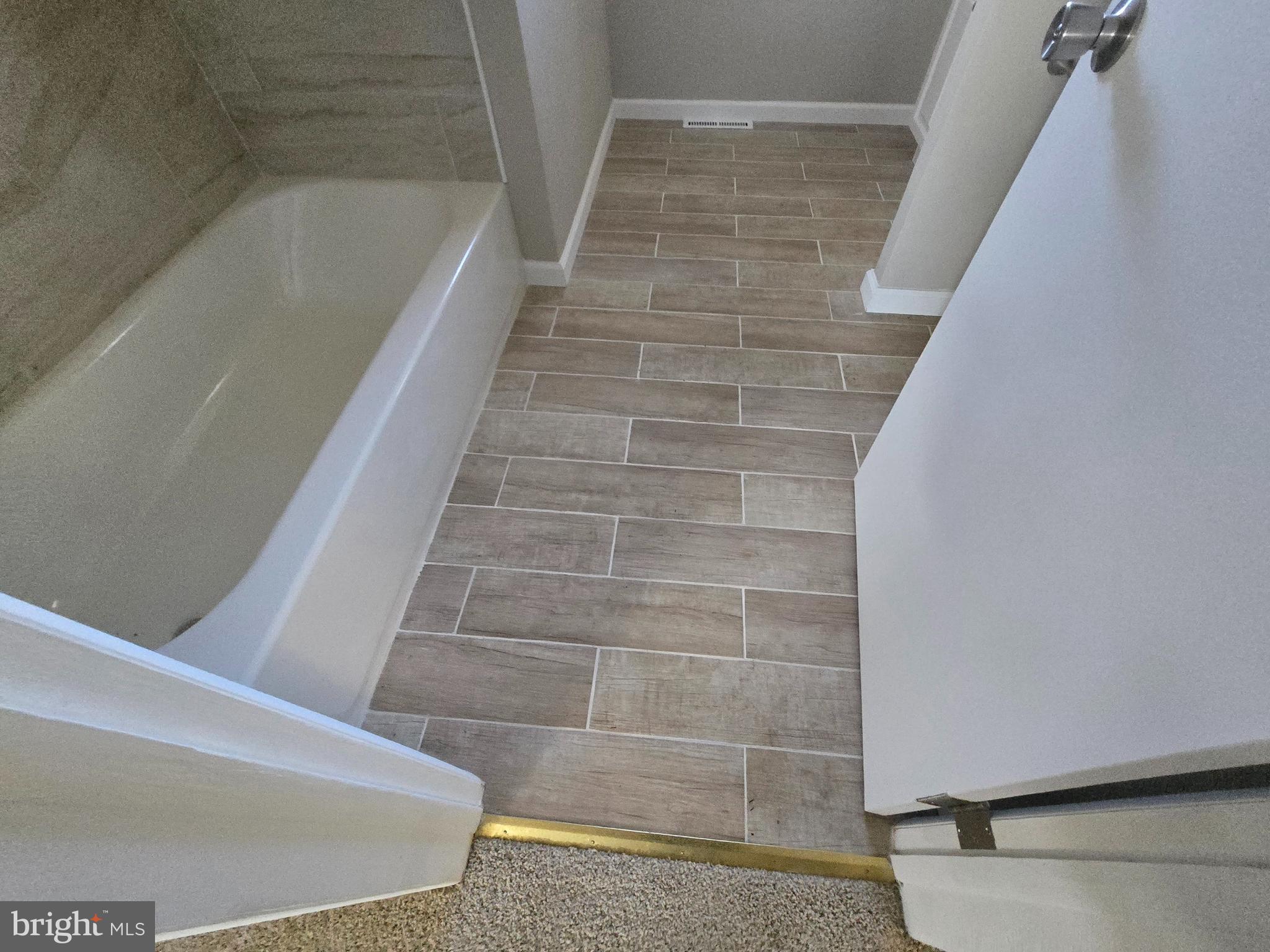 GREENBERRY HILLS - Residential