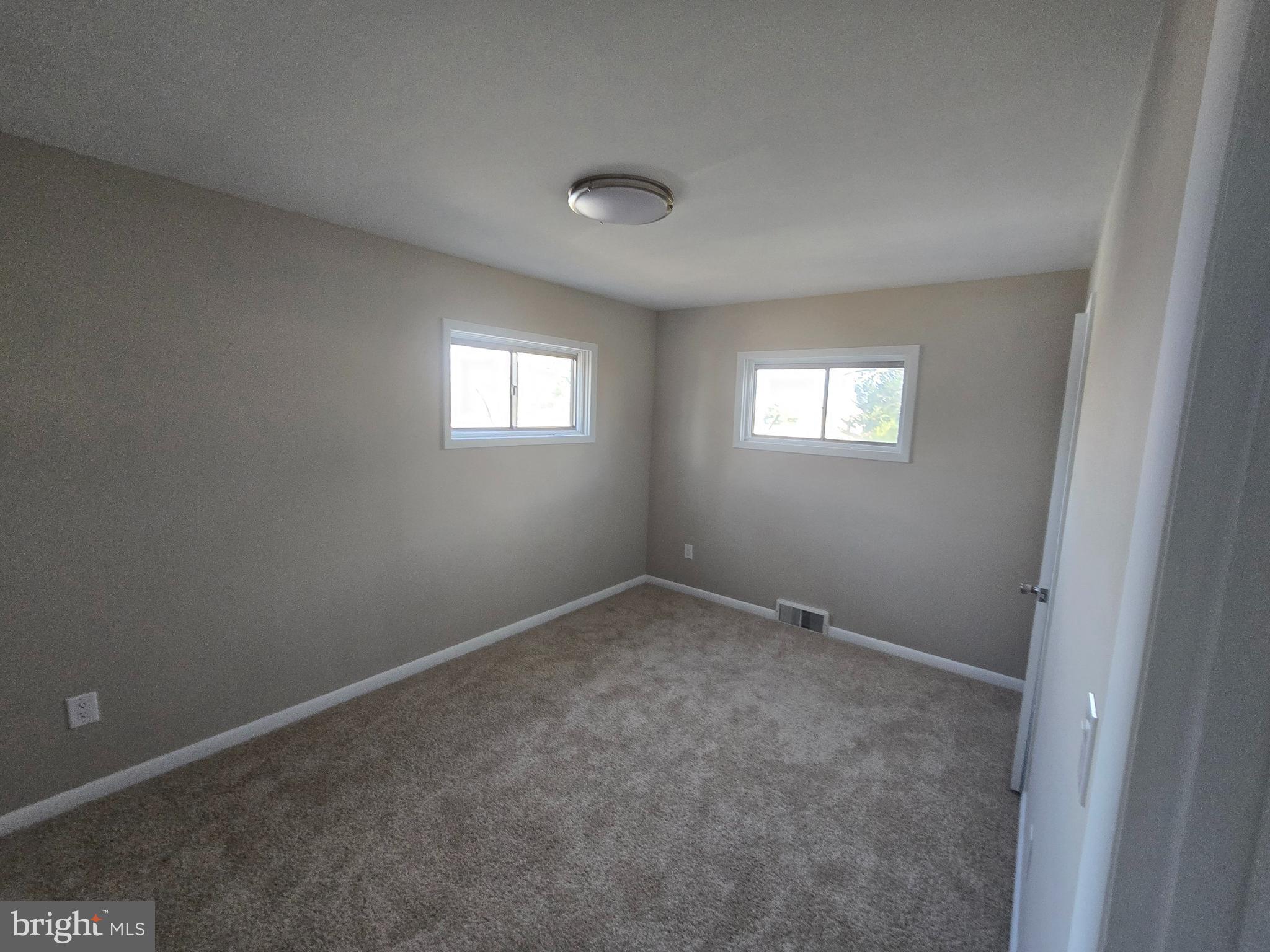 GREENBERRY HILLS - Residential