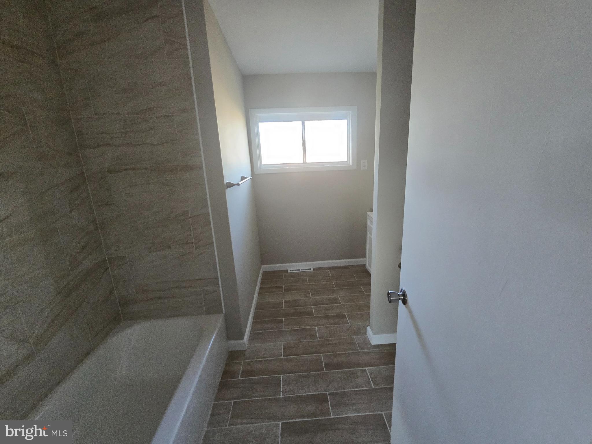 GREENBERRY HILLS - Residential