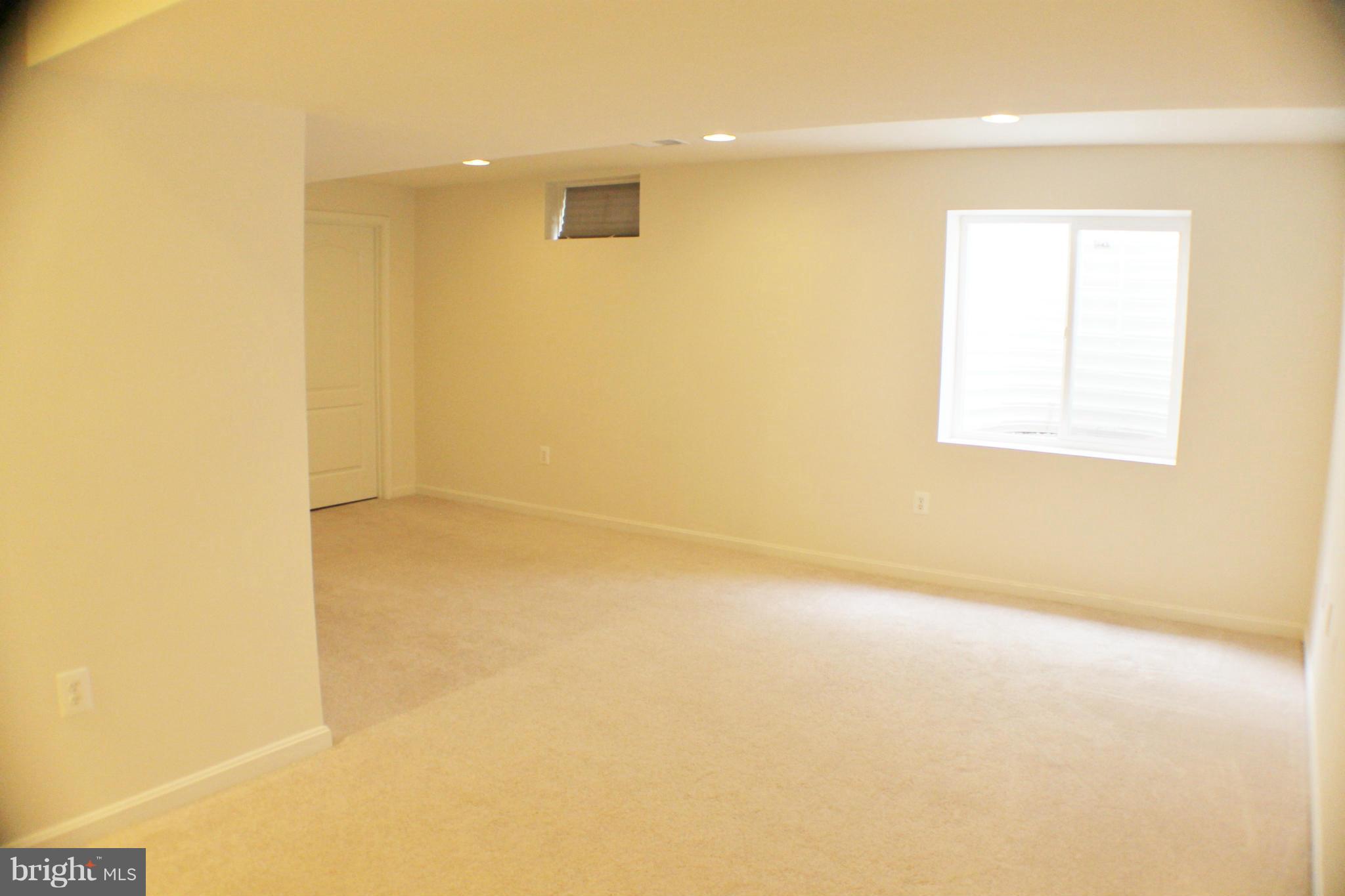 SOMERSET - Residential Lease