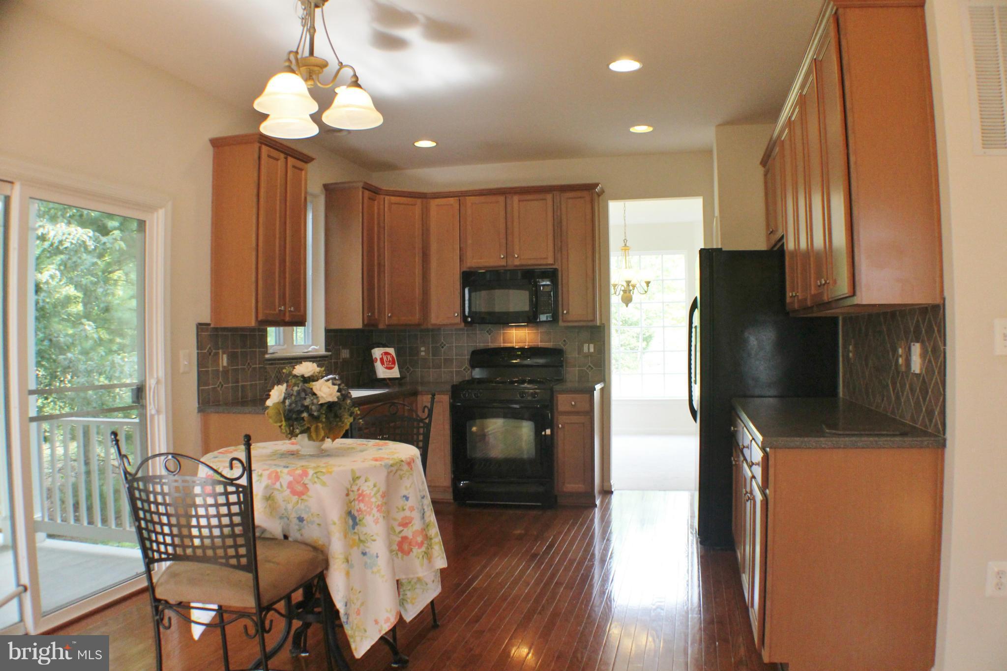 SOMERSET - Residential Lease