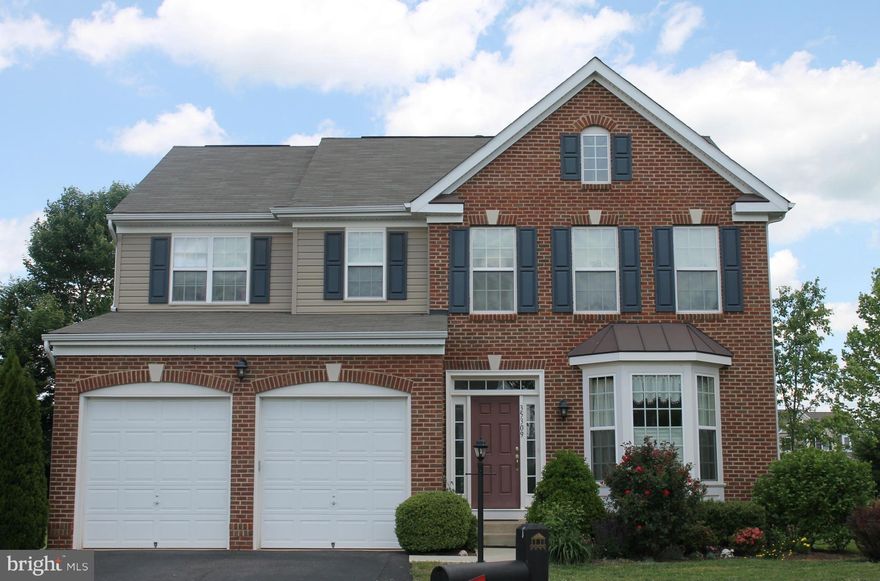 Gorgeous 4 Bdrm,2.5 bath home on the golf course in Somerset. Hardwood floors,Corian counters,upgraded lighting,vaulted ceiling & columned bonus sunroom,family rm ,Lg windows, formal dining & living rm,spa bath in master suite,2nd lev laundry rm,2 car garage, privacy trees, on a cul-de-sac.close to Germanna Comm College,shopping,easy access to Fredericksburg & Culpeper. 6 mo lease maybe considered