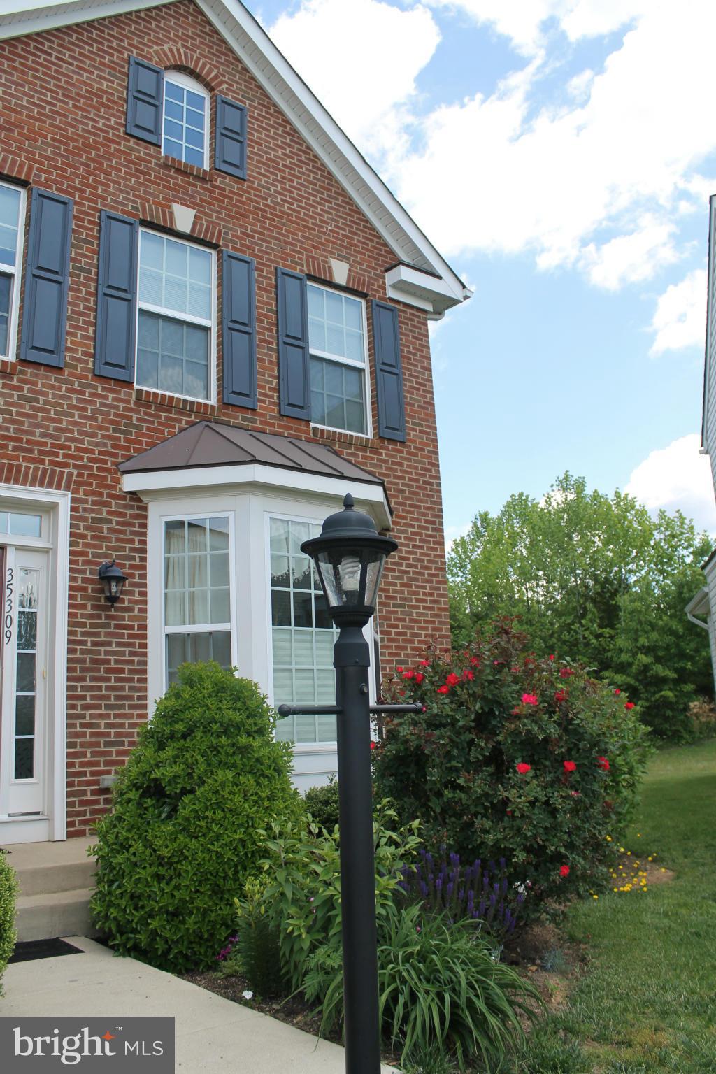 SOMERSET - Residential Lease