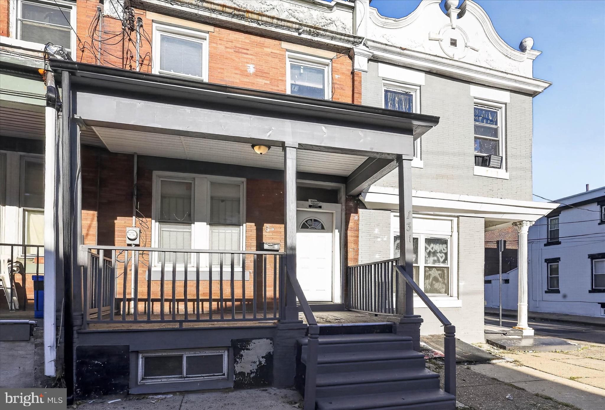 131 W HANSBERRY STREET