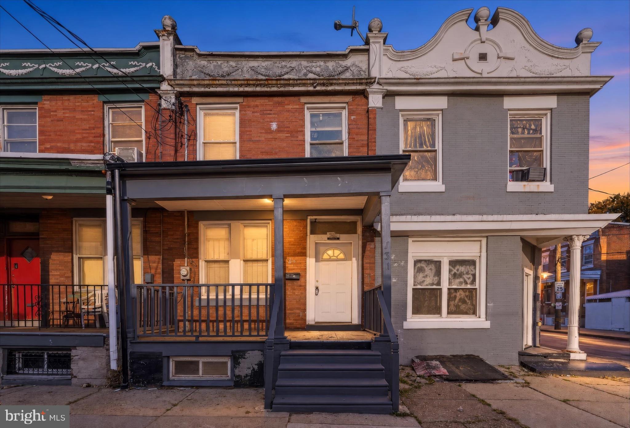131 W HANSBERRY STREET