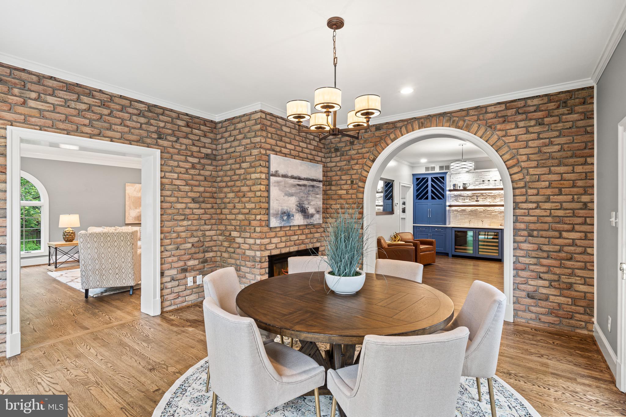 FALCONHURST - Residential