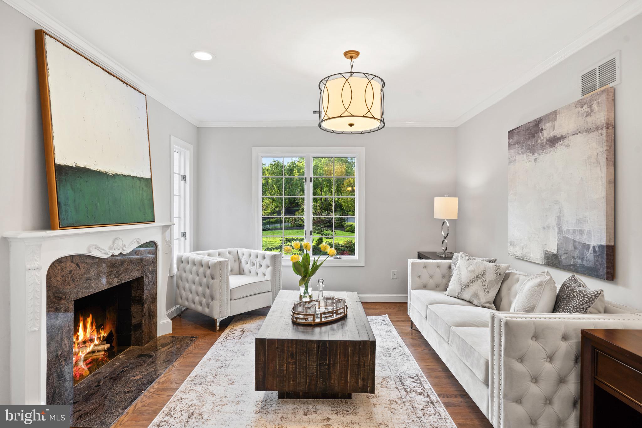 FALCONHURST - Residential