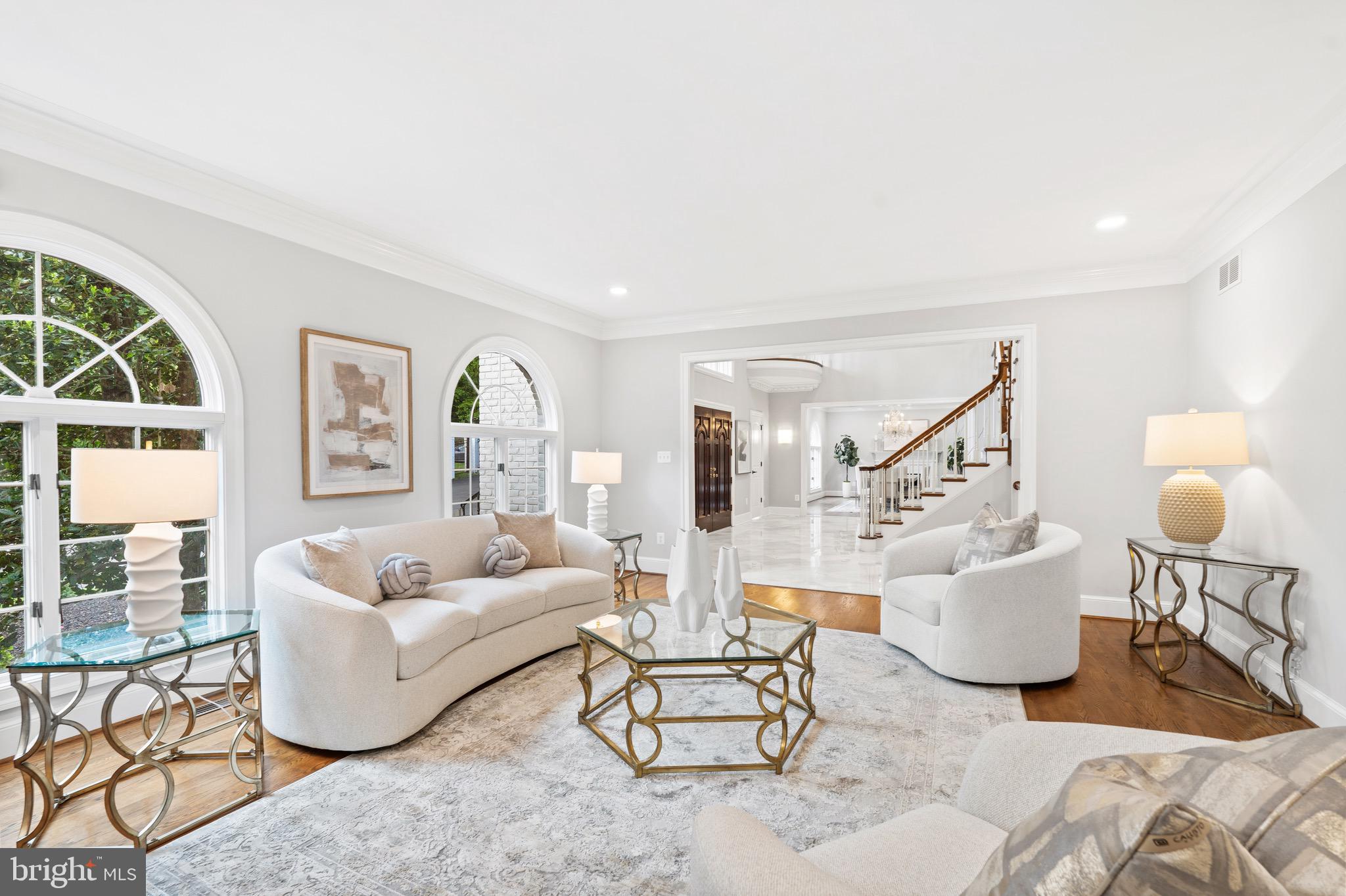 FALCONHURST - Residential