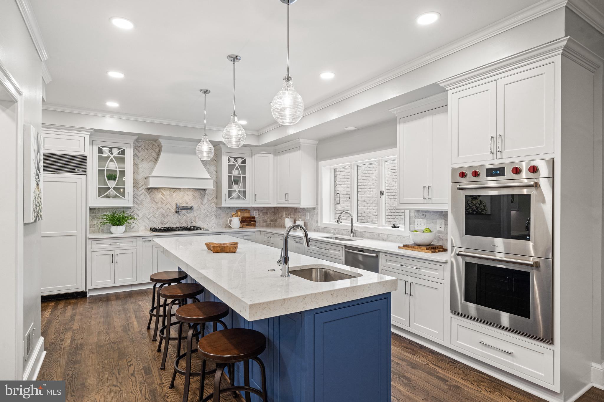 FALCONHURST - Residential