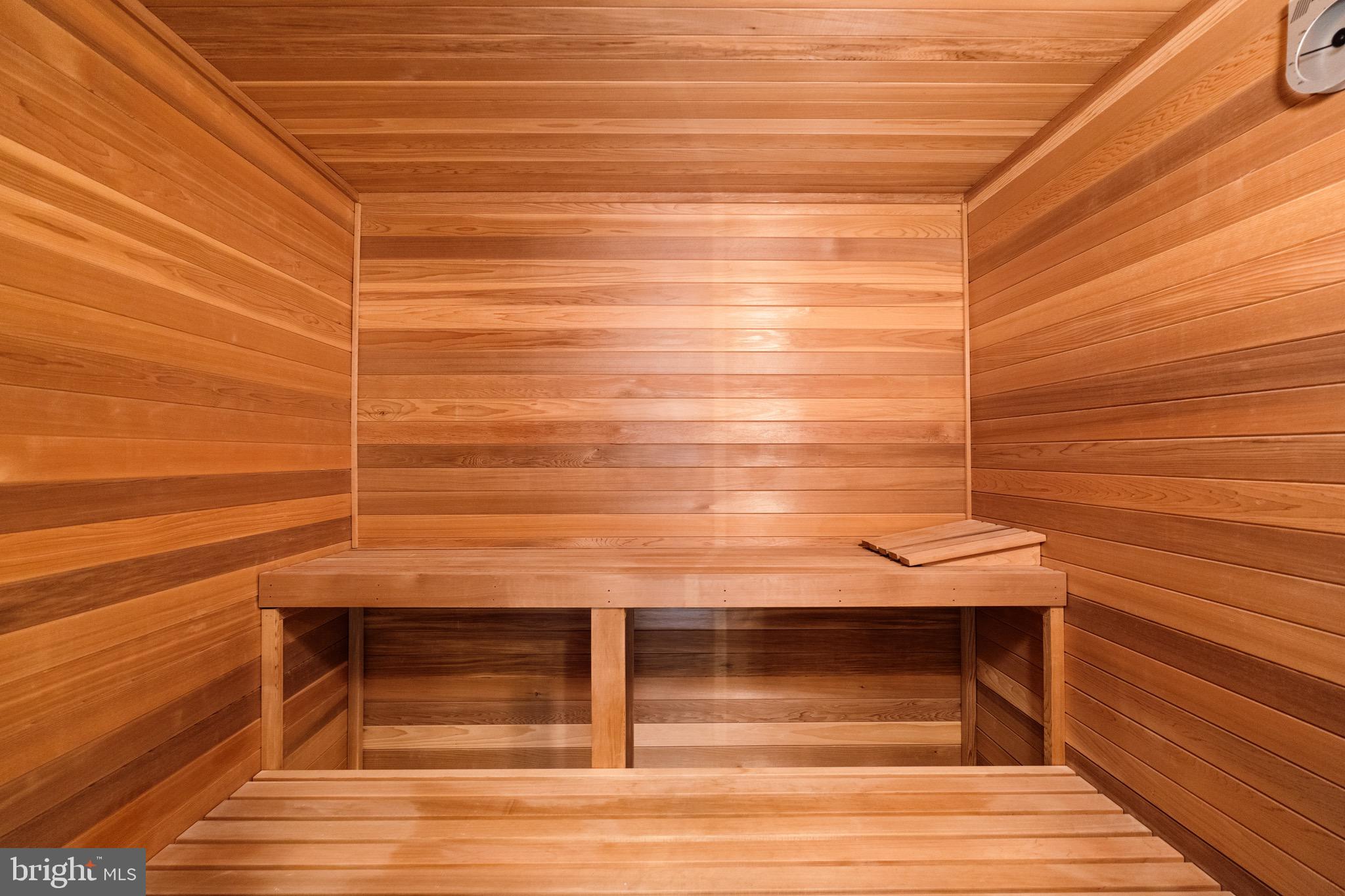 FALCONHURST - Residential