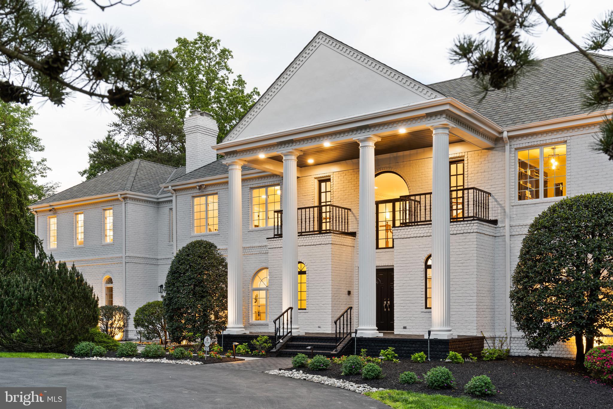 FALCONHURST - Residential