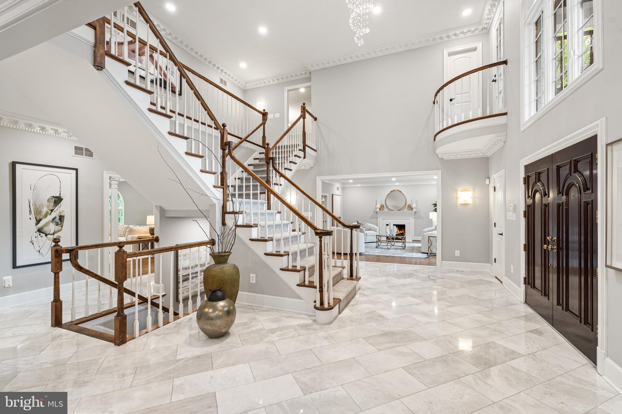 FALCONHURST - Residential