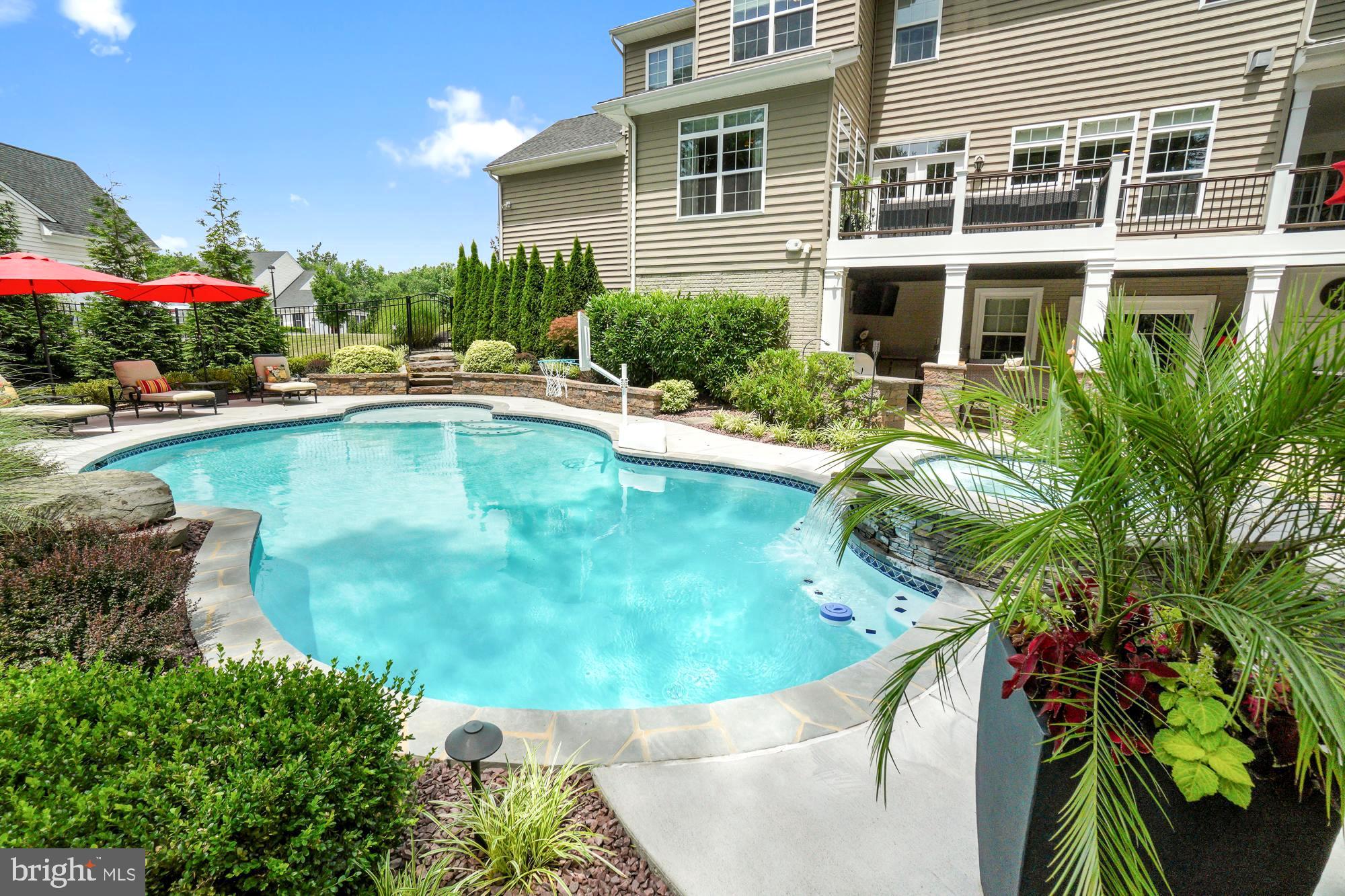 BRIGHTWELL CROSSING - Residential