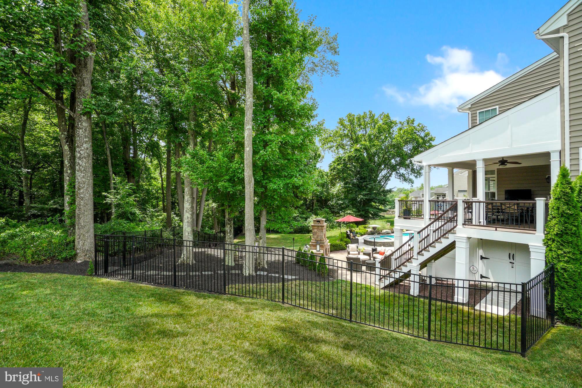 BRIGHTWELL CROSSING - Residential