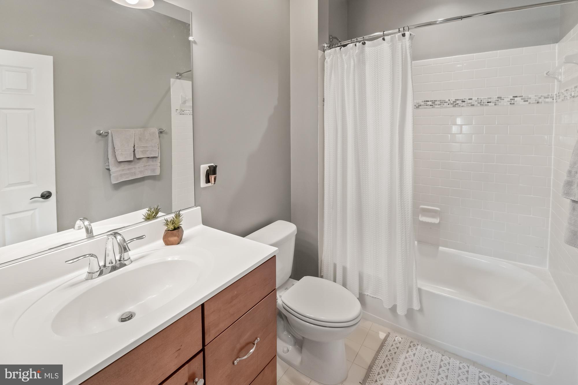 BRIGHTWELL CROSSING - Residential