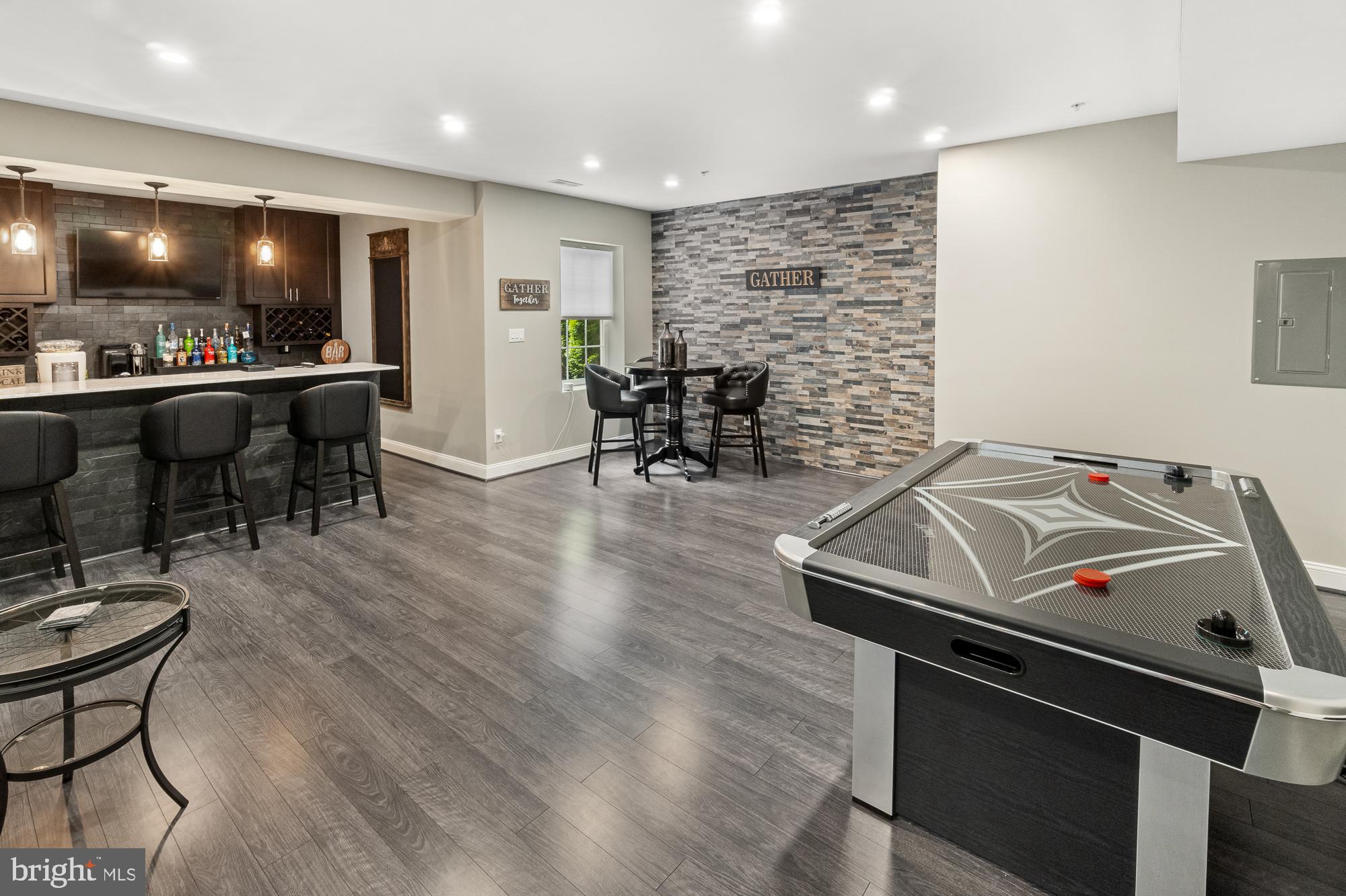 BRIGHTWELL CROSSING - Residential