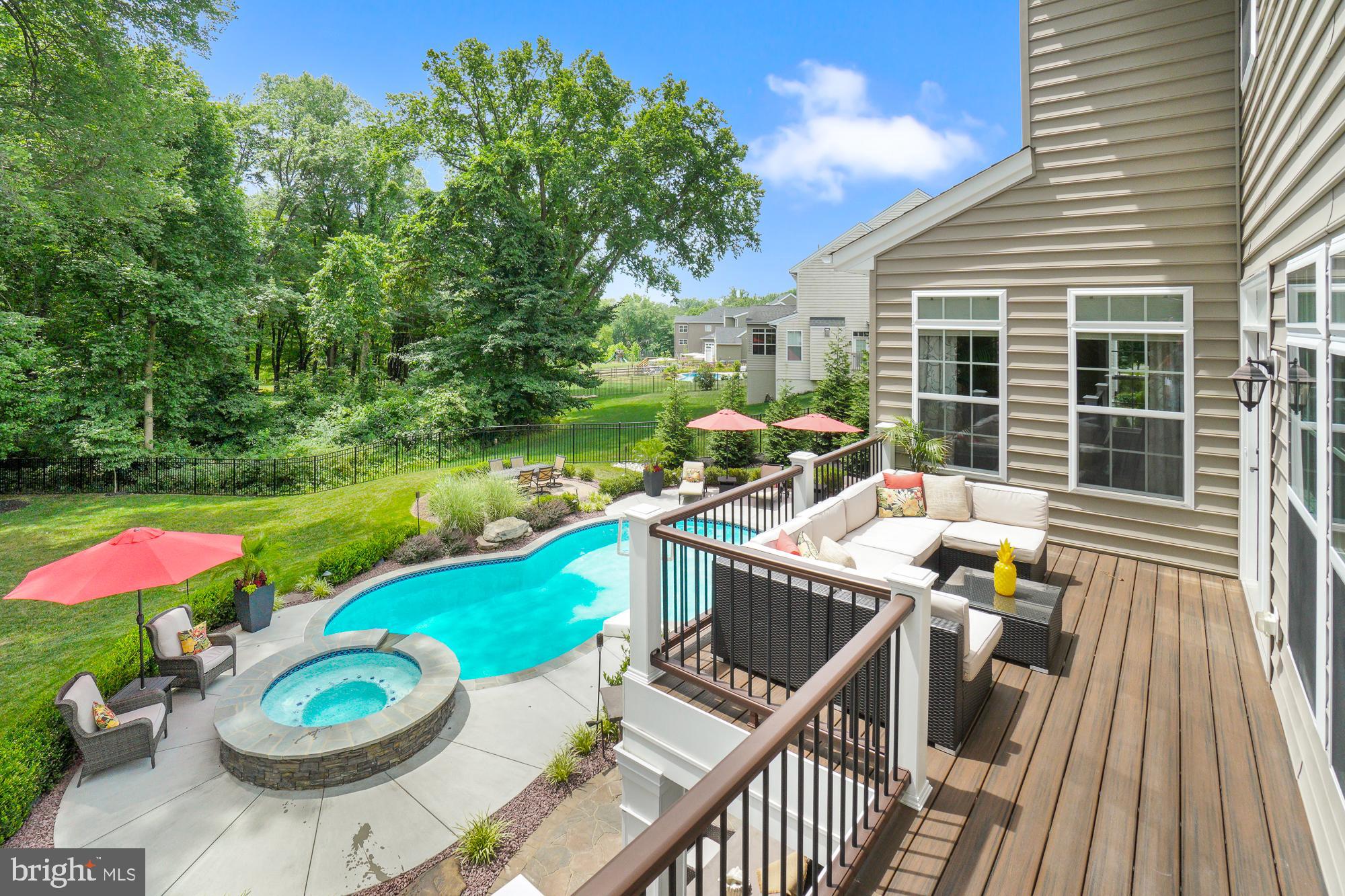 BRIGHTWELL CROSSING - Residential