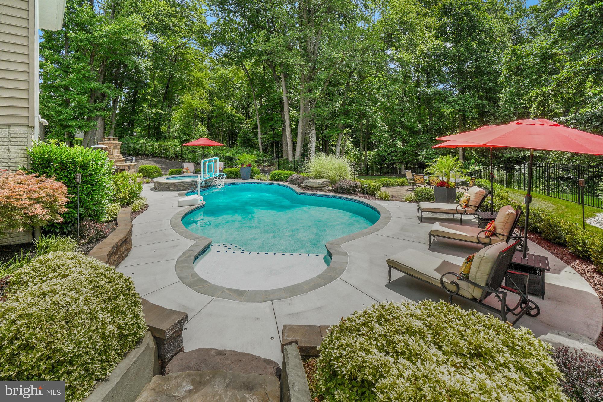 BRIGHTWELL CROSSING - Residential