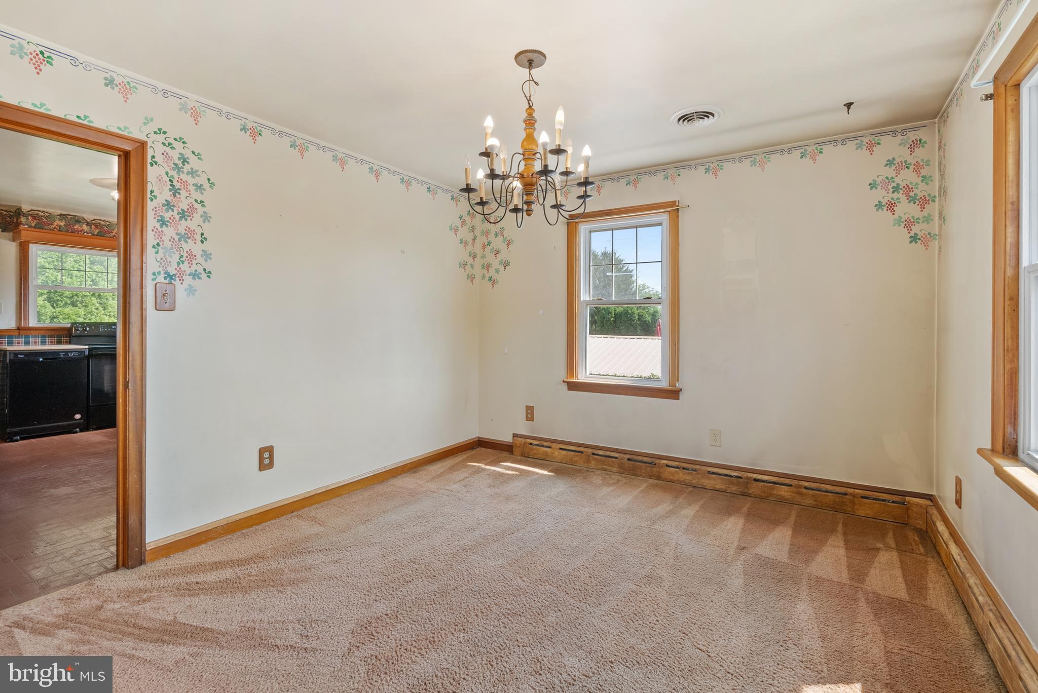 439 W CENTER STREET